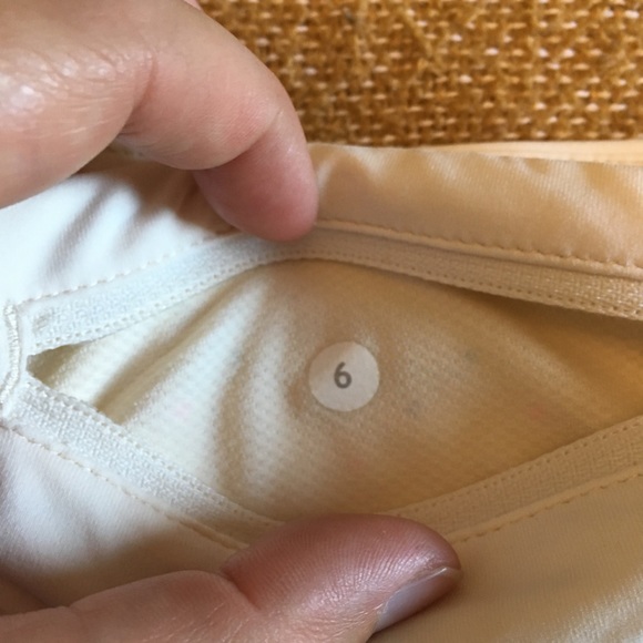 Lululemon skort - Picture 5 of 7